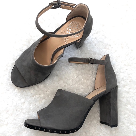 Vince Camuto Shoes - NWOB Vince Camuto “Jilley” Suede Peeptoe Sandal